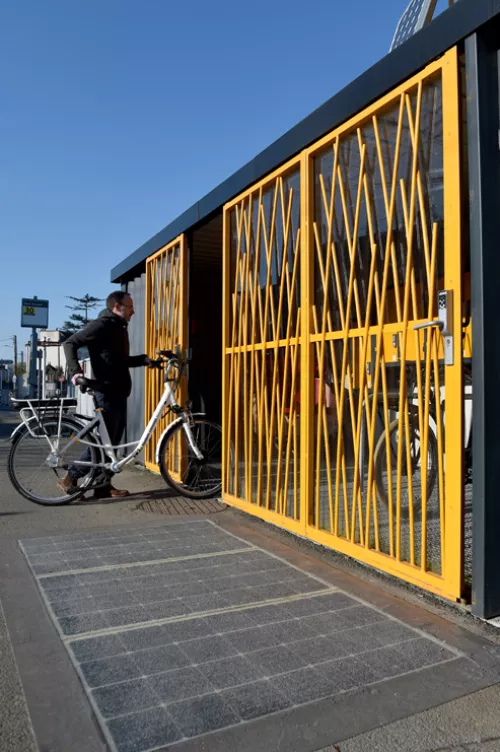 Stationnement vélo dans un abri sécurisé 