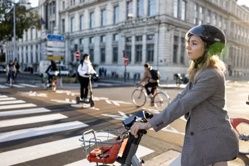 Analysing the road conditions and traffic on soft modes of transport, bicycles, scooters, ecomobility, pedestrian crossings