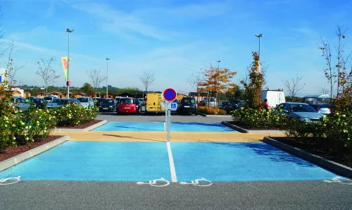 Peinture réactive sur un parking